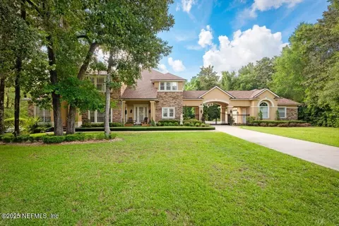 2563 Ferntree Ln, Fleming Island, FL 32003