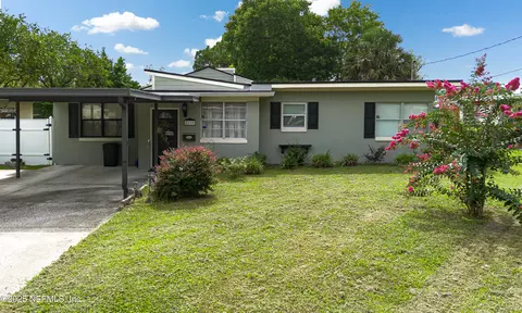 5110 Janice Cir E, Jacksonville, FL 32210