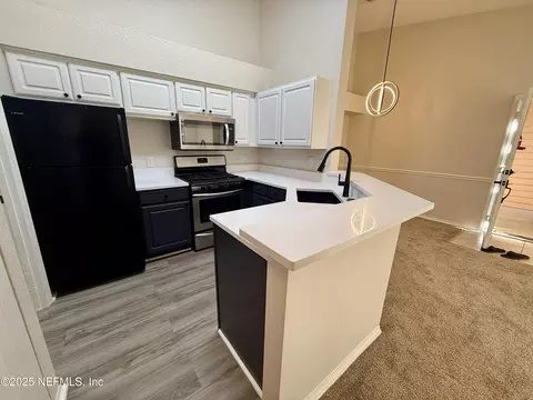 13810 N Sutton Park Dr #1220, Jacksonville, FL 32224