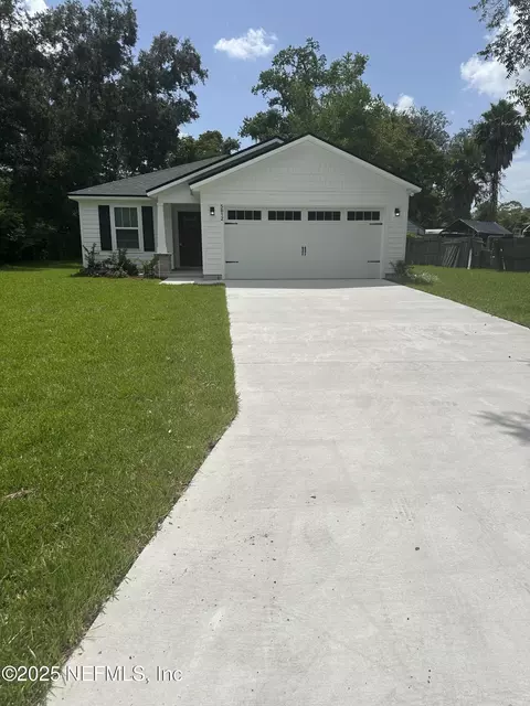 5812 Oaklane Dr, Jacksonville, FL 32244