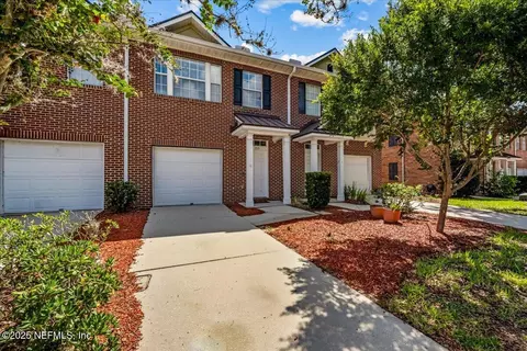 1515 Landau Rd, Jacksonville, FL 32225