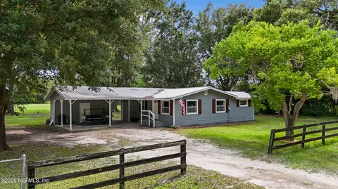8360 Mudlake Rd, Macclenny, FL 32063