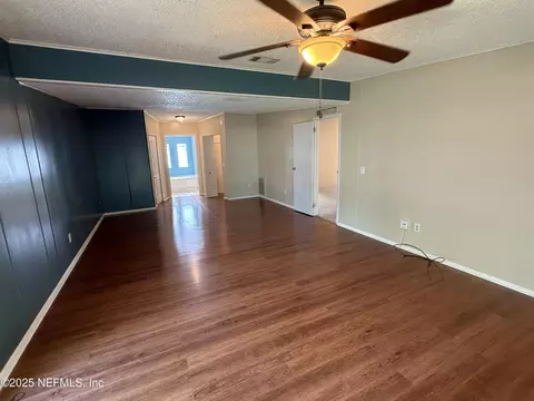4859 Kalmia Cir, Middleburg, FL 32068