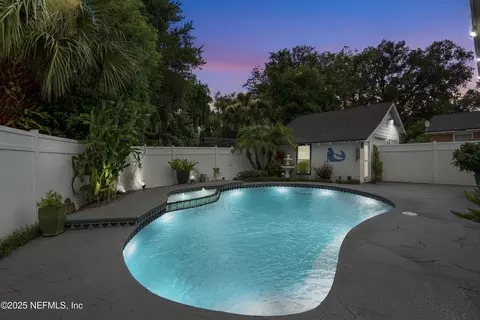 1040 Old Hickory Rd, Jacksonville, FL 32207