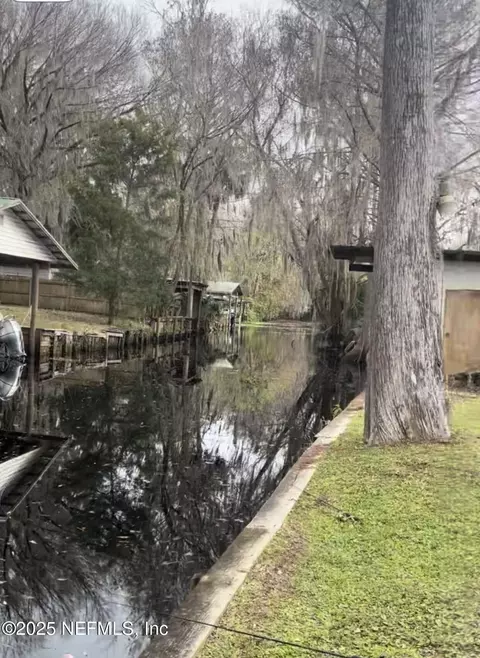 187 Palm Dr, Georgetown, FL 32139