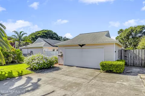 1849 Seminole Rd, Atlantic Beach, FL 32233