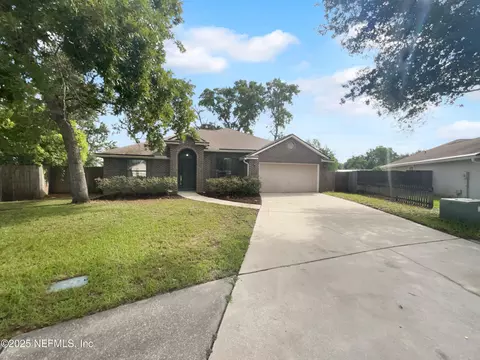 2884 Decidely St, Green Cove Springs, FL 32043