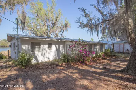 164 Clearwater Lake Rd, Hawthorne, FL 32640