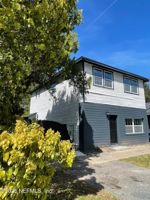 1469 7th St W, Jacksonville, FL 32209