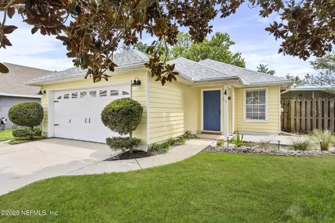 610 Celebrity Ct, Jacksonville, FL 32225