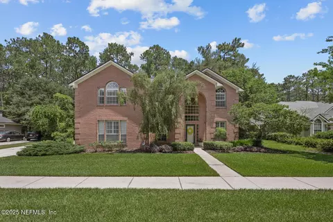 8641 Autumn Green Dr, Jacksonville, FL 32256