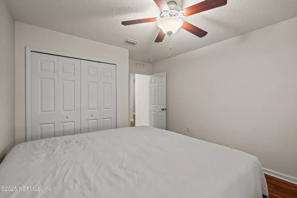 Bedroom - 6589 Winding Greens Dr, Jacksonville, FL 32244 photo 4 of 6