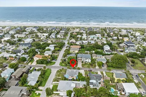 301 Pine St, Neptune Beach, FL 32266