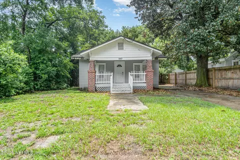 940 Glencarin St, Jacksonville, FL 32208