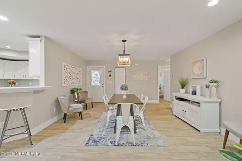 Dining - 4575 Wolfe Rd, Saint Augustine, FL 32092 photo 3 of 5