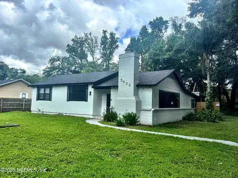 5833 Luella St, Jacksonville, FL 32207