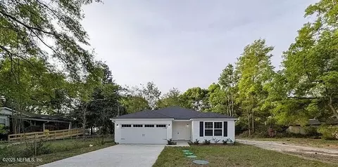 8342 Nussbaum Dr, Jacksonville, FL 32210