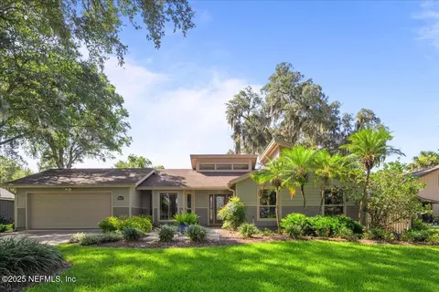 394 Pablo Point Dr, Jacksonville, FL 32225