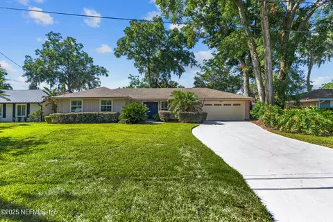 3127 Blue Heron Dr N, Jacksonville, FL 32223