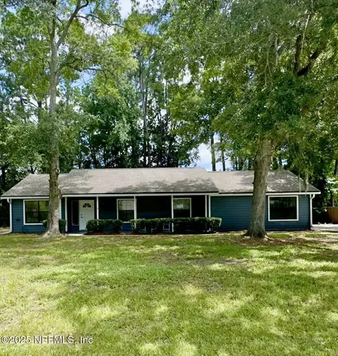 393 River Reach Rd, Fleming Island, FL 32003