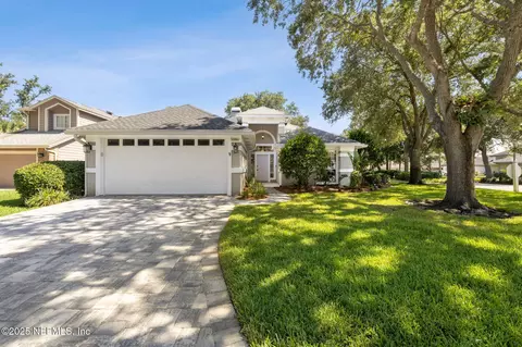 1886 Mourning Dove Ln, Jacksonville Beach, FL 32250