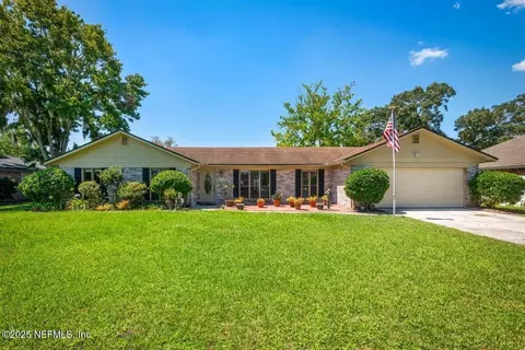 2477 Ridgecrest Ave, Orange Park, FL 32065