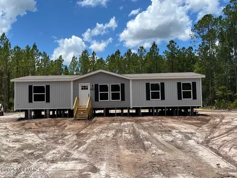 11024 Sheri Ln, Bryceville, FL 32009