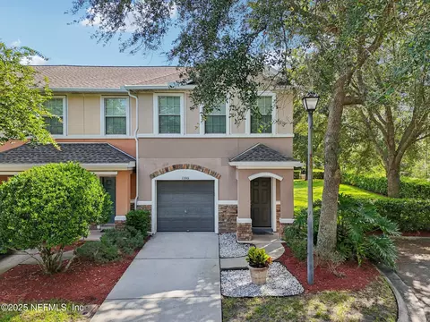 13501 Gemfire Ct, Jacksonville, FL 32258