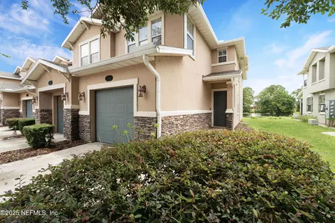 2343 White Sands Dr, Jacksonville, FL 32216