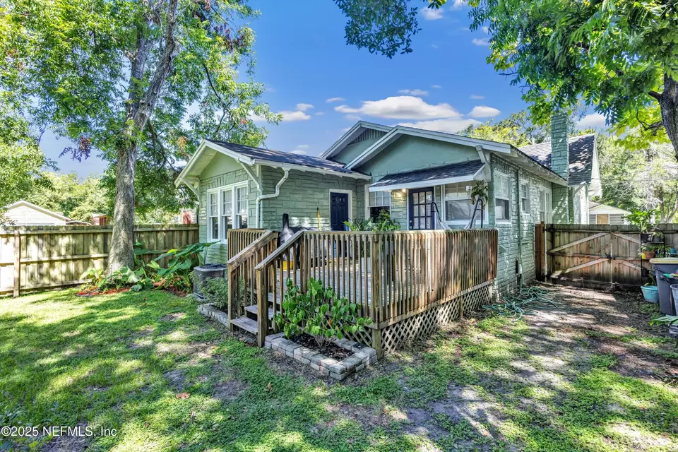 Exterior - 4560 French St, Jacksonville, FL 32205 photo 4 of 6