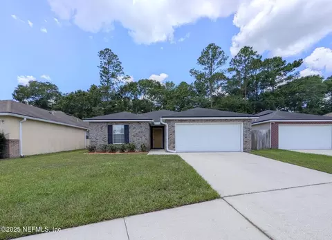 5645 Village Pond Cir, Jacksonville, FL 32222