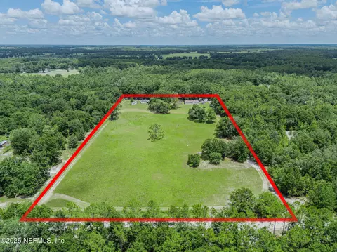 261 SW Beyond Ct, Lake City, FL 32024