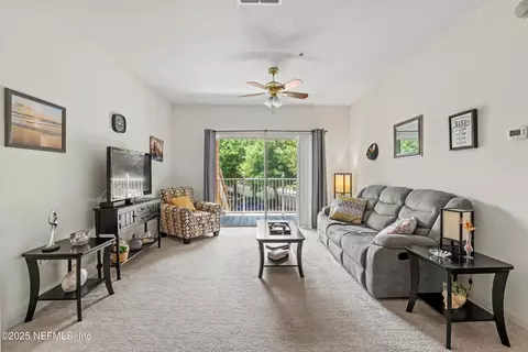 625 Fairway Dr #201, Saint Augustine, FL 32084
