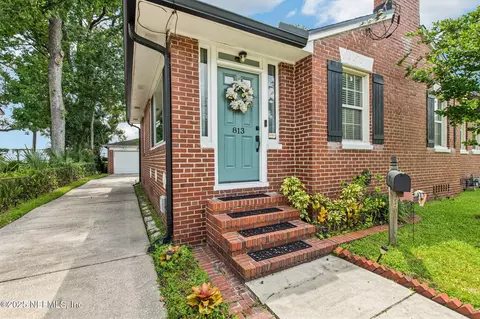 813 Old Hickory Rd, Jacksonville, FL 32207