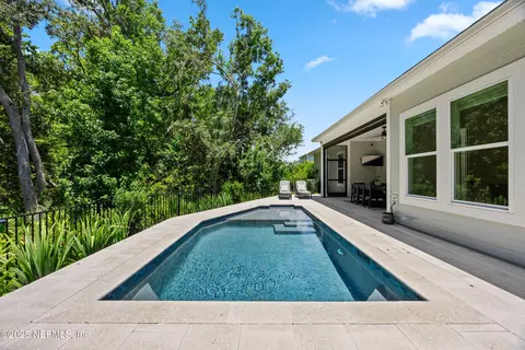 379 Footbridge Rd, Saint Johns, FL 32259