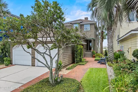 1819 Ocean Dr S, Jacksonville Beach, FL 32250