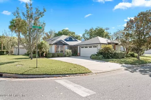 1193 Linkside Ct E, Atlantic Beach, FL 32233