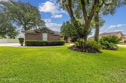 15811 Jim Ct, Jacksonville, FL 32218