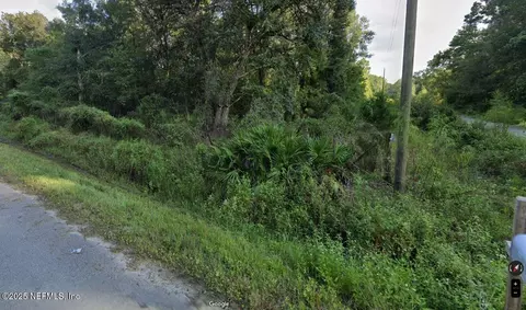 108 W Harbor Dr, Palatka, FL 32177