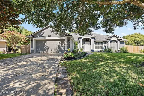 12833 Winthrop Cove Dr, Jacksonville, FL 32224