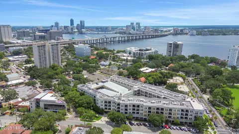 1661 Riverside Ave #111, Jacksonville, FL 32204