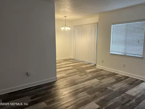 1800 Park Ave #355, Orange Park, FL 32073