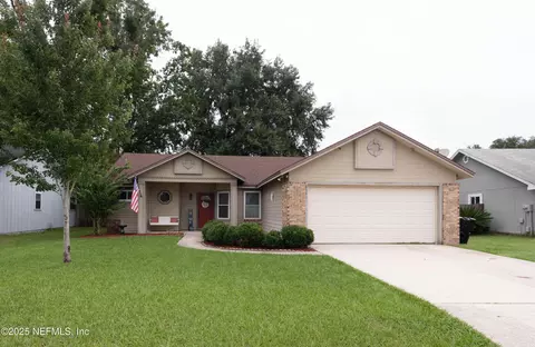 8541 Moss Pointe Trl N, Jacksonville, FL 32244