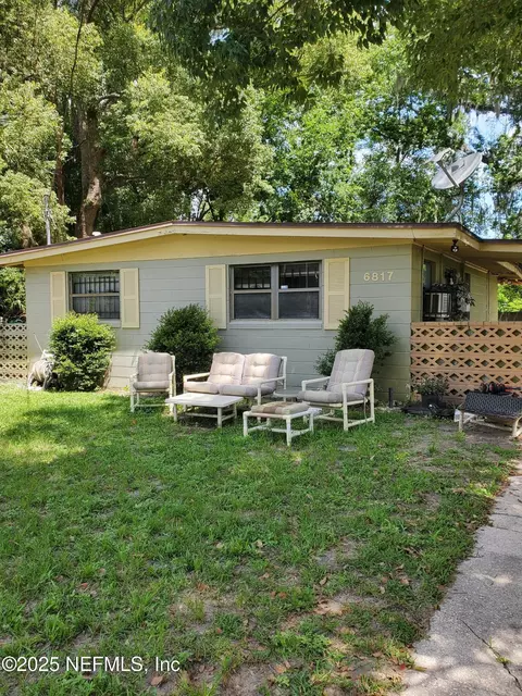 6817 Morgana Rd N, Jacksonville, FL 32211