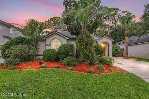 1554 Linkside Dr, Atlantic Beach, FL 32233