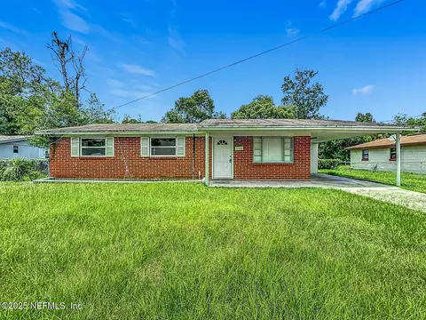 2115 Burgoyne Dr, Jacksonville, FL 32208