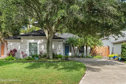 1562 Linkside Dr, Atlantic Beach, FL 32233 photo 1