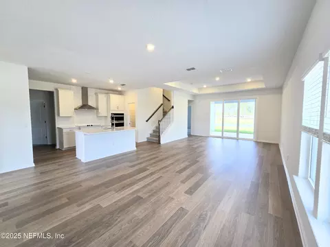 3546 Americana Dr, Green Cove Springs, FL 32043