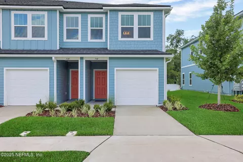 726 Sailor Grove Ln, Jacksonville, FL 32221