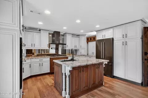 Kitchen - 86127 Timber Ridge St, Yulee, FL 32097 photo 6 of 6